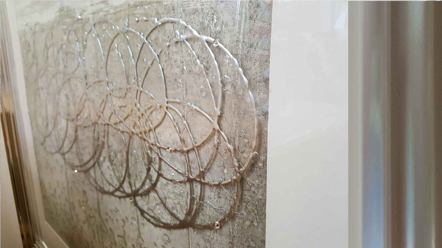 White on Silver S Picture