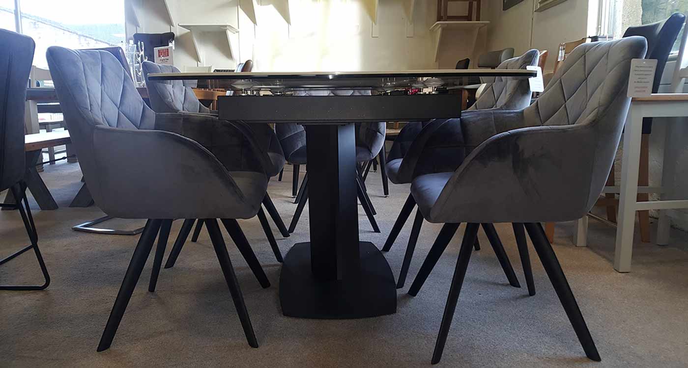 Milan 1.6m Extending Table