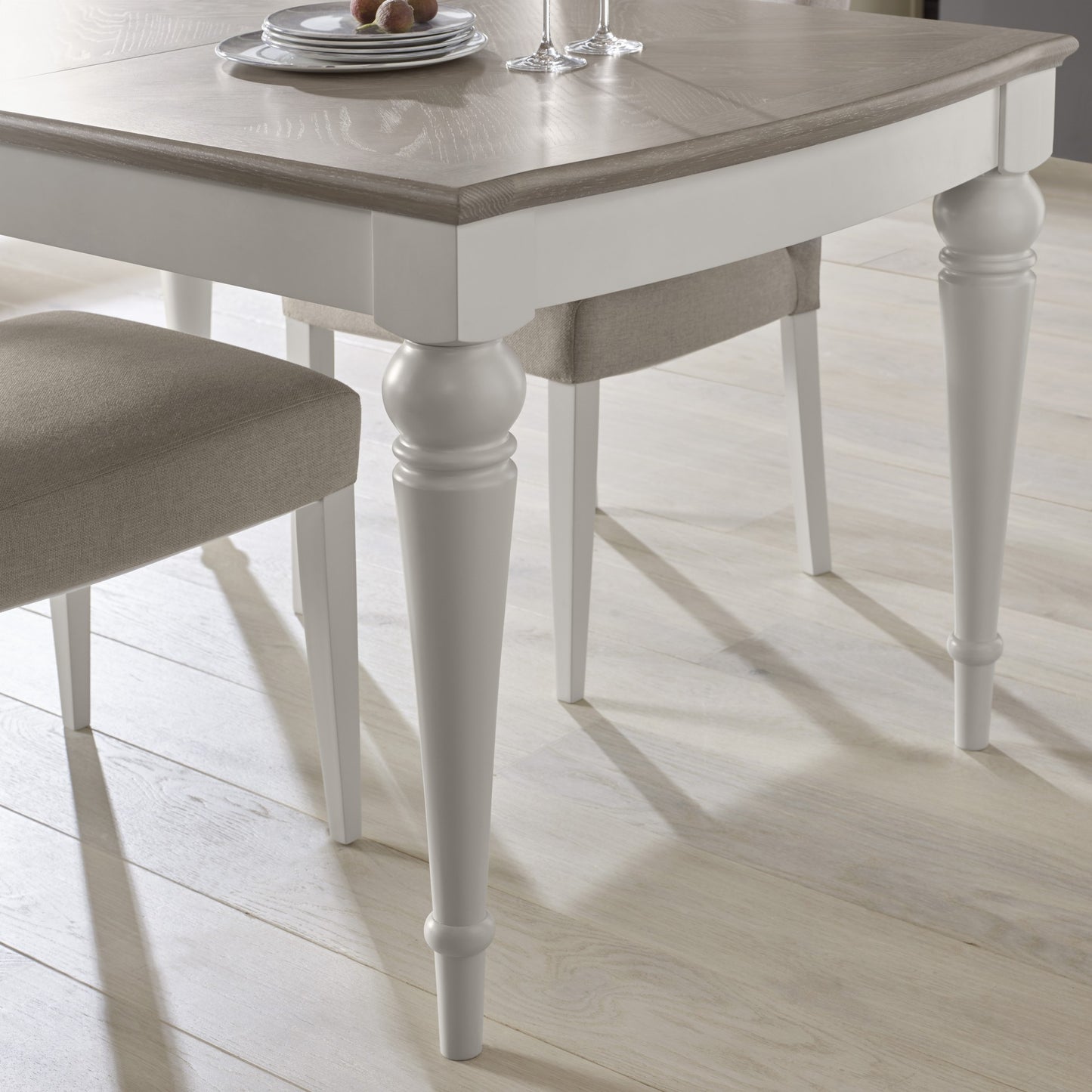 Montreux Medium Extending Dining Table - Soft Grey