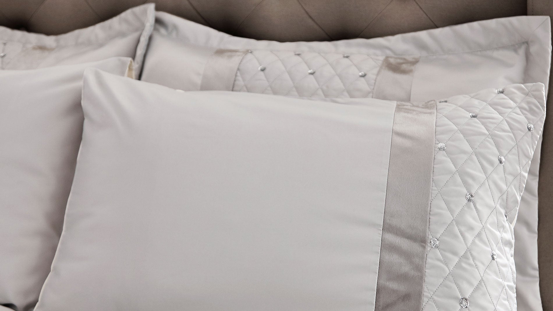 Sequin silver duvet set