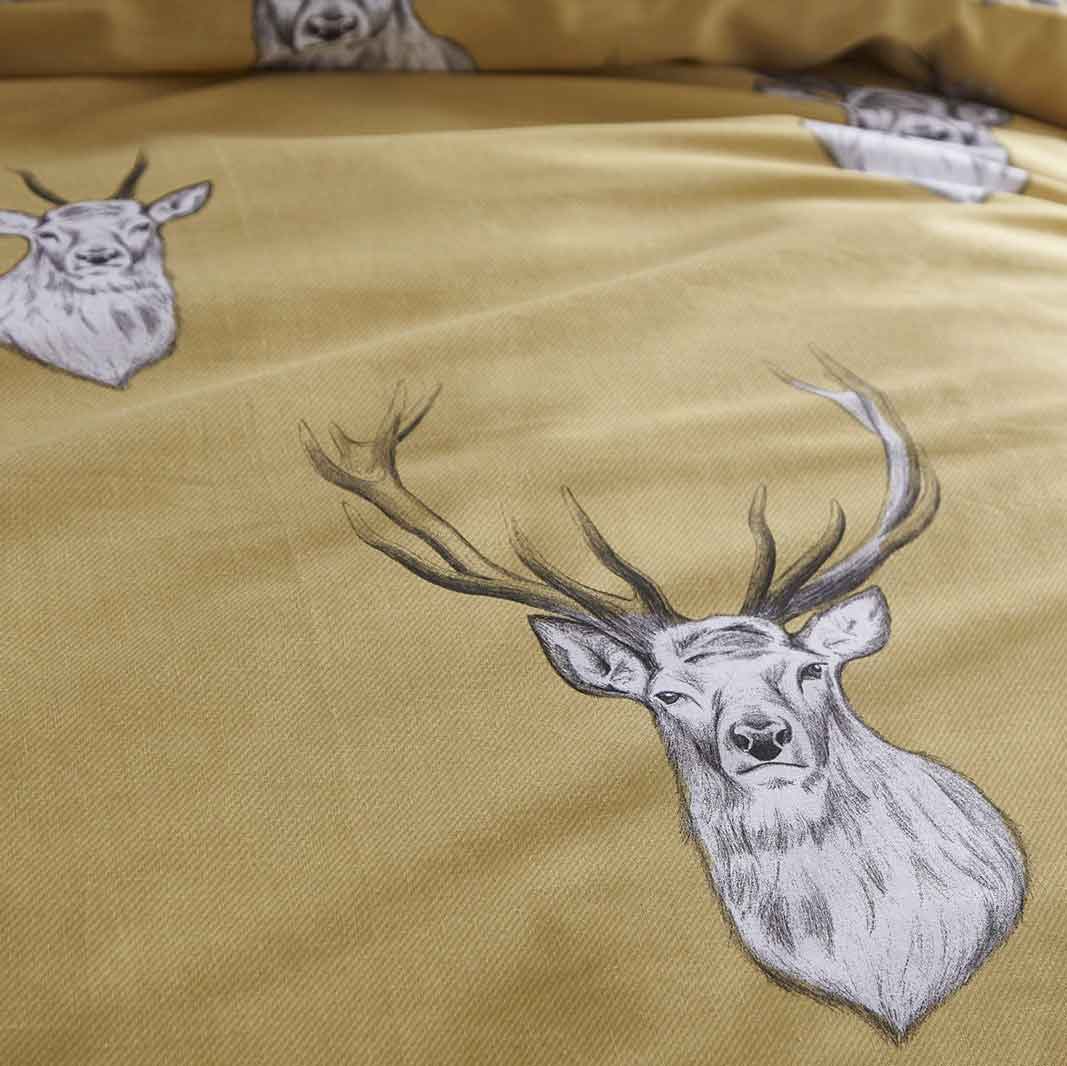 Stags Head Ochre Duvet Set: Various Sizes