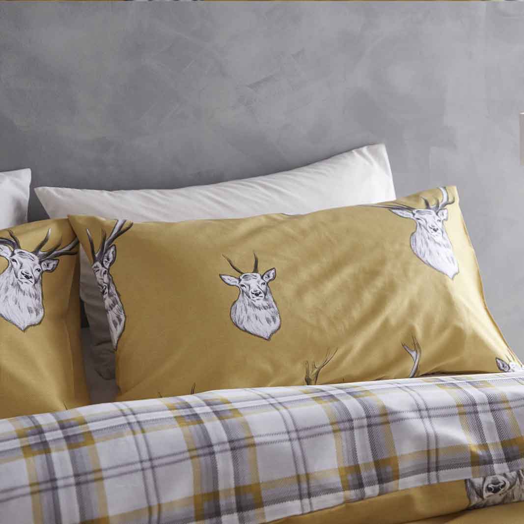 Stags Head Ochre Duvet Set: Various Sizes
